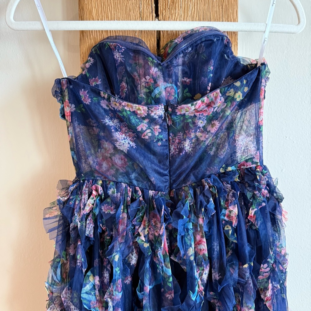 Lulu's Floral & Sheer Maxi - Picture 10 of 13